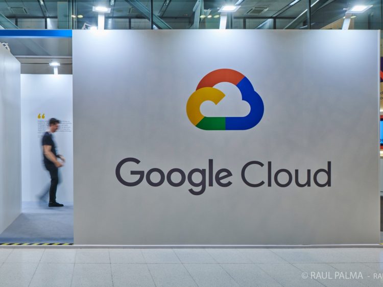 macstand_google_0006